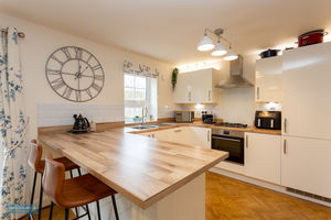 Kitchen- click for photo gallery